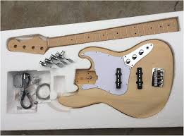 DIY J-Bass Gitarrkit med Oavslutad Kropp
