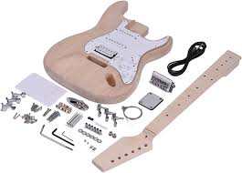 KEPOHK DIY Elgitarrsats - Basswood Kropp & Lönnhals