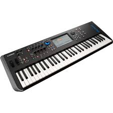 Yamaha MODX6 Synthesizer med 61 Tangenter