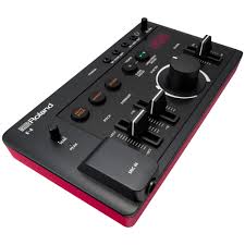 Roland AIRA E-4 VOICE TWEAKER – Röstverktyg för Kreativa Ljud