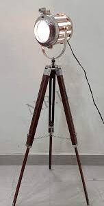 Nautisk Hollywood-stil Trebensgolvlampa