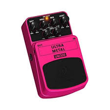 Behringer Ultra Metal Distortion Gitarrpedal - Rosa UM300